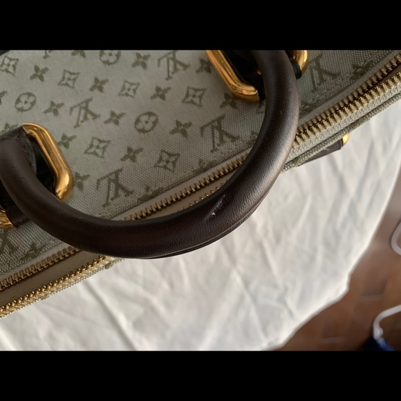 LOUIS VUITTON Monogram Canvas Horizontal Alma Bag - Picture 13 of 16